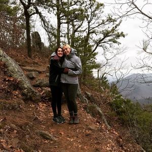 Meet your Posher, Julia